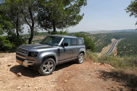 לנדרובר דיפנדר לנדרובר דיפנדר